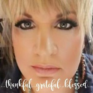 Meet your Posher, Tauny